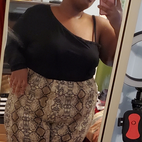 Black One Sleeve/One Strap Top - Picture 1 of 4